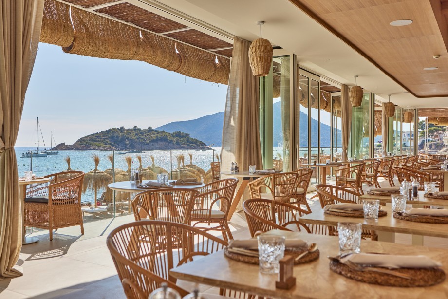 Beach Club Aqua - Hotel Aquamarin - Andratx (Mallorca) | VISIT ANDRATX