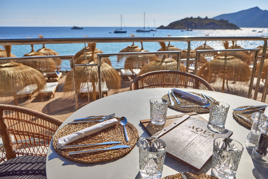 Beach Club Aqua - Hotel Aquamarin - Andratx (Mallorca) | VISIT ANDRATX